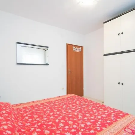 Apartment Paco