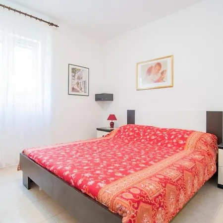 Apartment Paco *