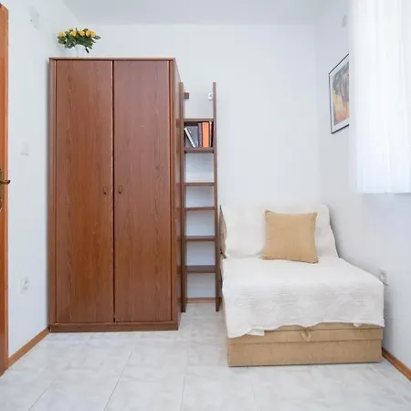 Apartment Paco