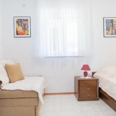 Paco Apartamento Postira